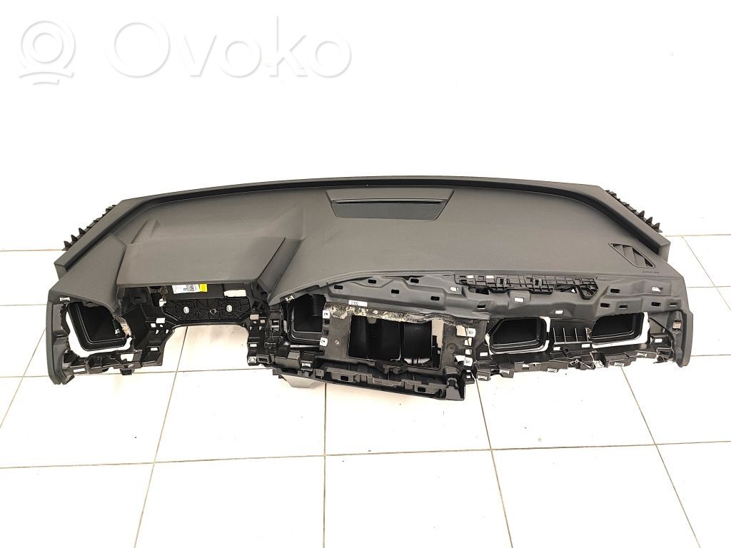 Audi Q4 Sportback e-tron Panelis 