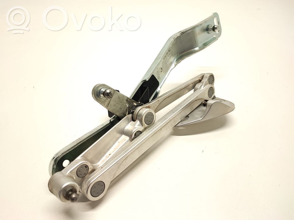Tailgate/trunk/boot hinge   3D5827582D