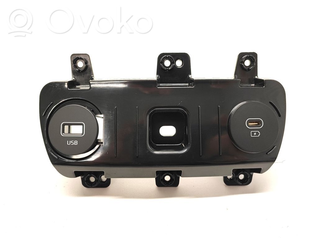 KIA EV6 USB socket connector 