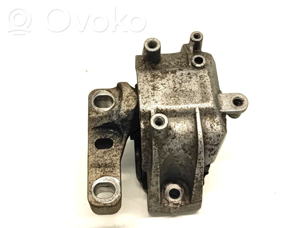 Volkswagen Caddy Engine mount bracket 