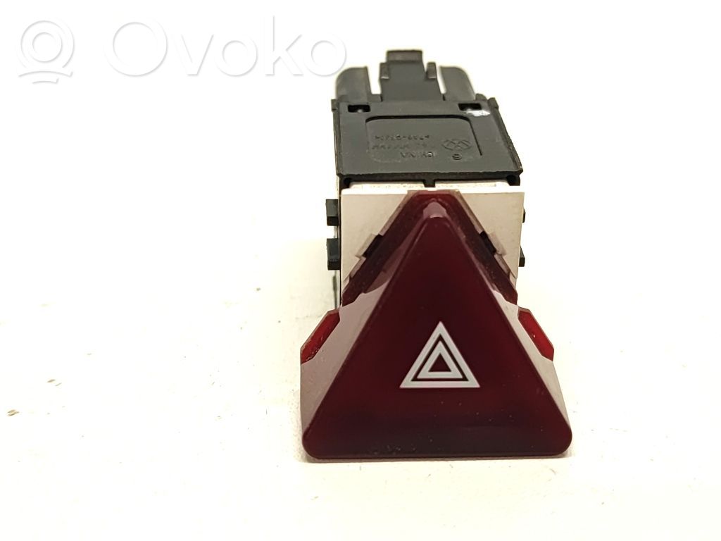 Volkswagen Caddy Hazard light switch 