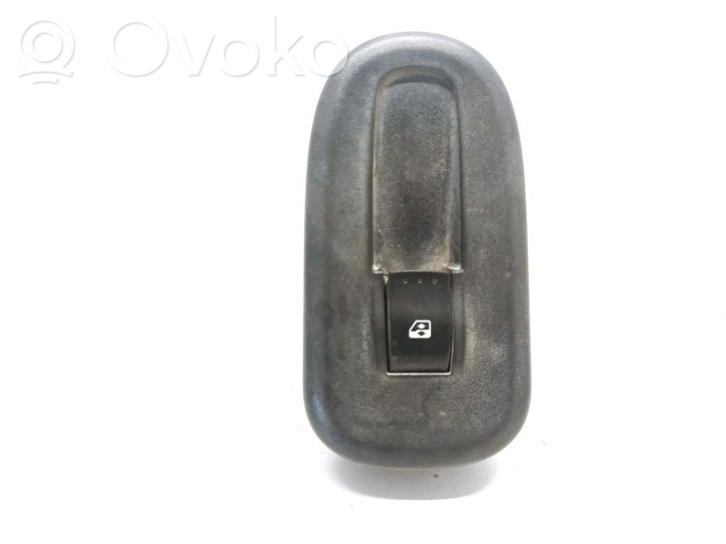 Renault Master III Electric window control switch 