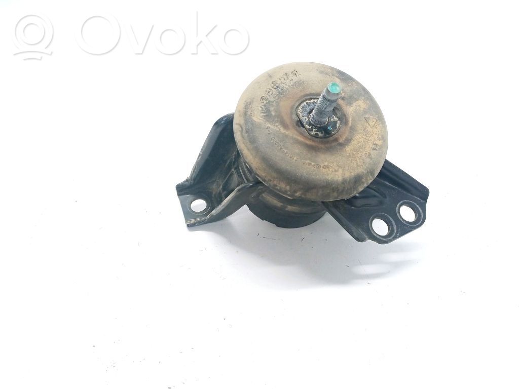 Engine mount bracket   21815D9100