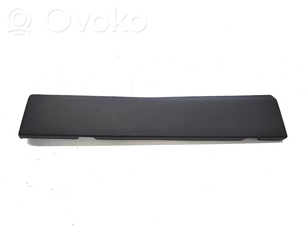 Moldura del panel (Usadas)   100230121B