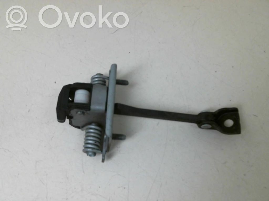 Citroen C3 Etuoven pidätin
