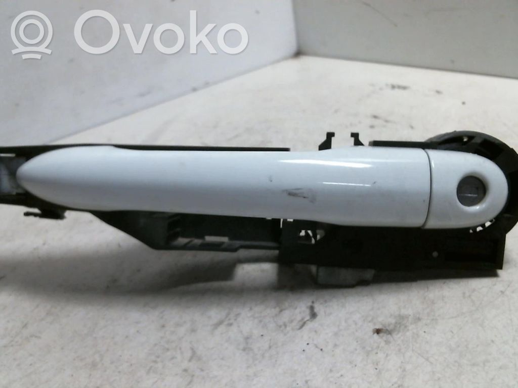 Renault Clio III Maniglia esterna per portiera anteriore 