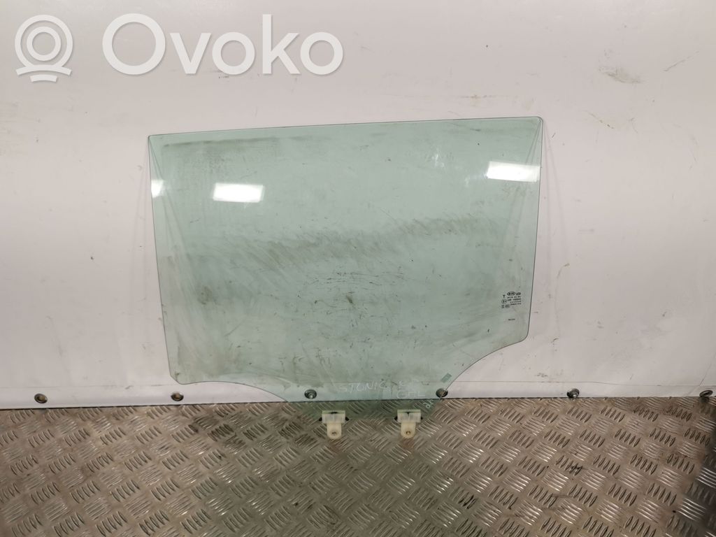 KIA Stonic Rear door window glass 