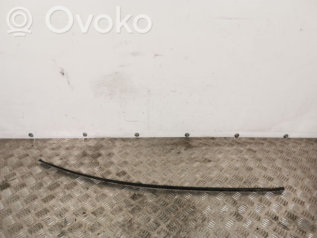 Toyota GT 86 Windshield trim 