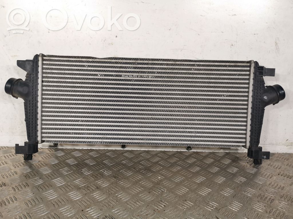 Opel Zafira C Interkūlerio radiatorius 