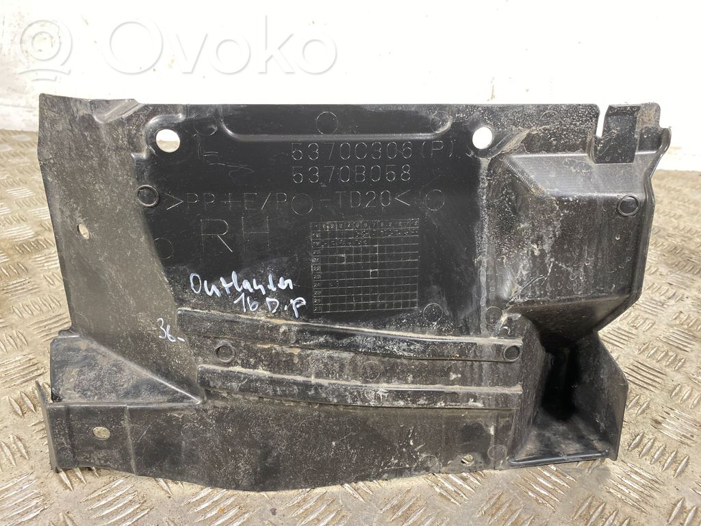 Mitsubishi Outlander Šoninė dugno apsauga 