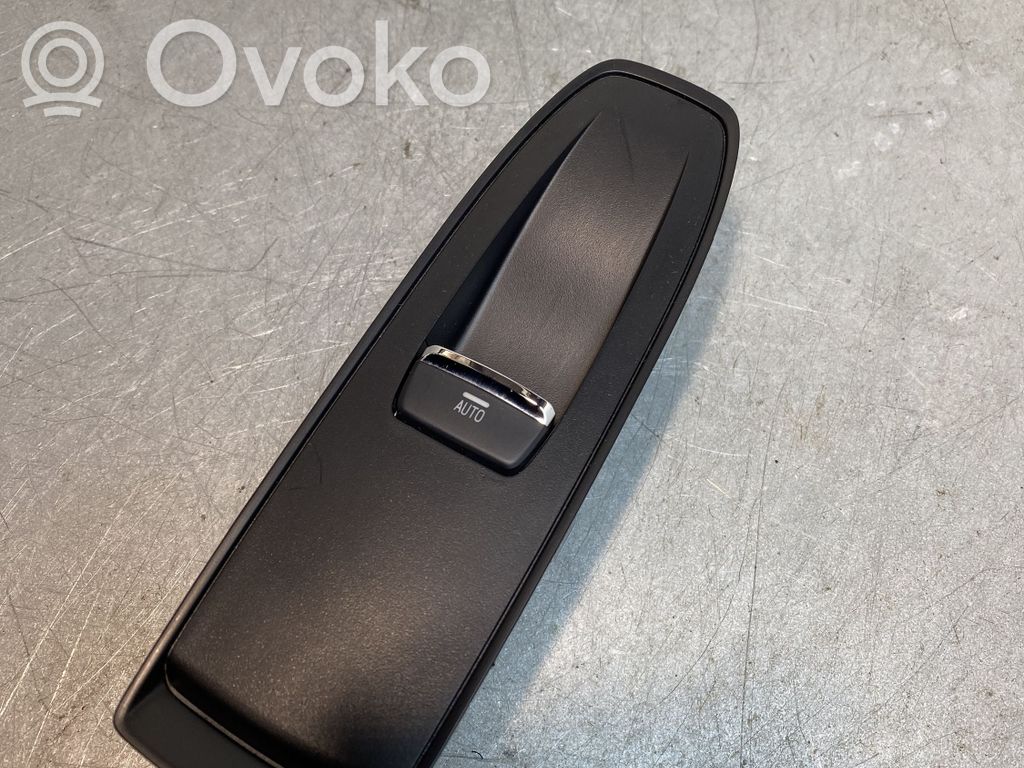 Electric window control switch   83071FL250