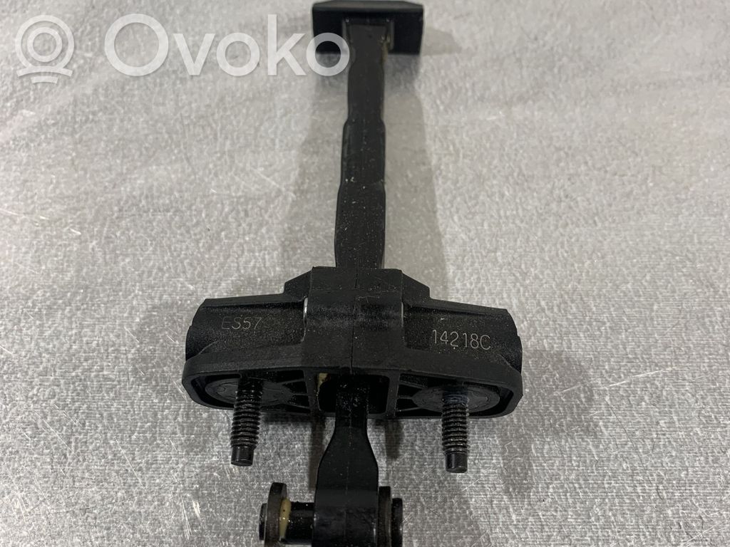 Jeep Compass Takaoven pidätin 