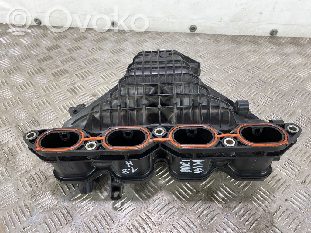 Toyota Auris E180 Colector de admisión 