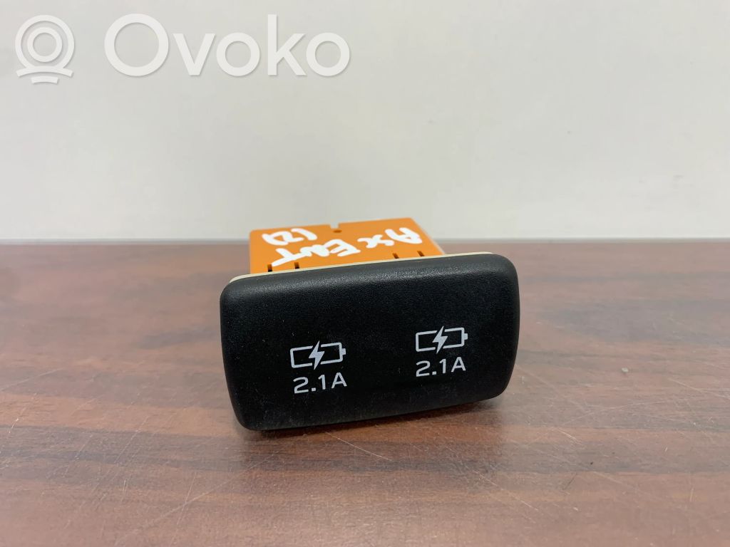 Gniazdo / Złącze USB   86257XC540,11151329A