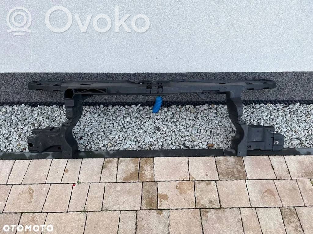 Volkswagen Multivan T6 Radiatoru paneļa augšējā daļa (televizors) 
