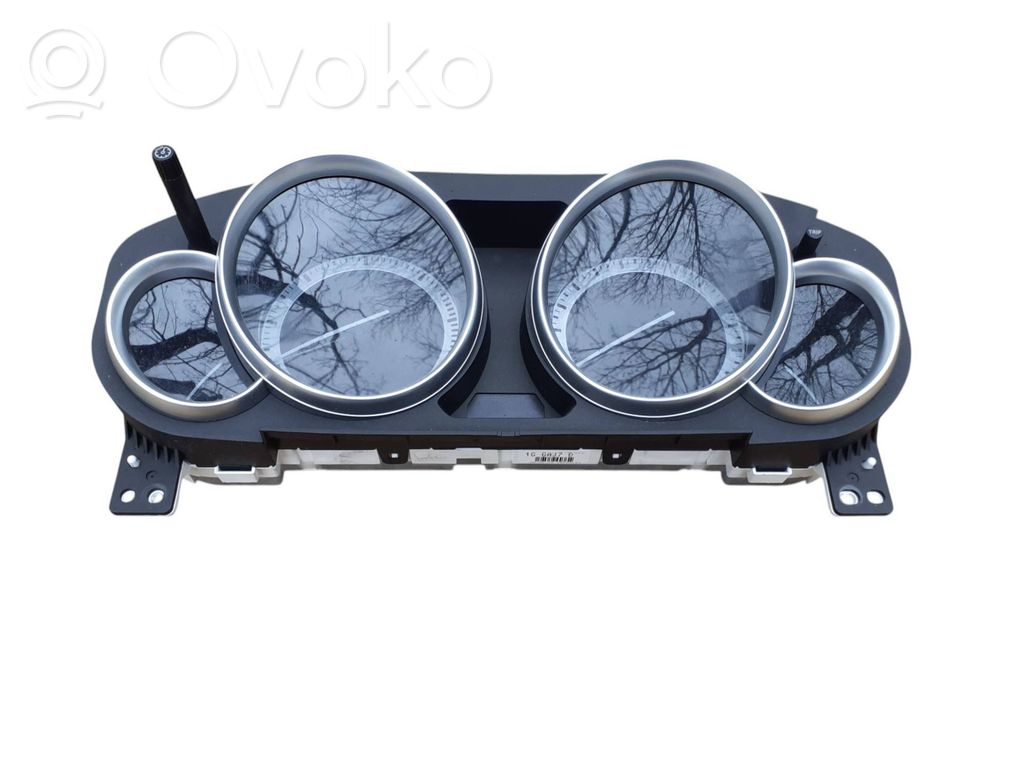 Speedometer (instrument cluster)   1GGAJ7D