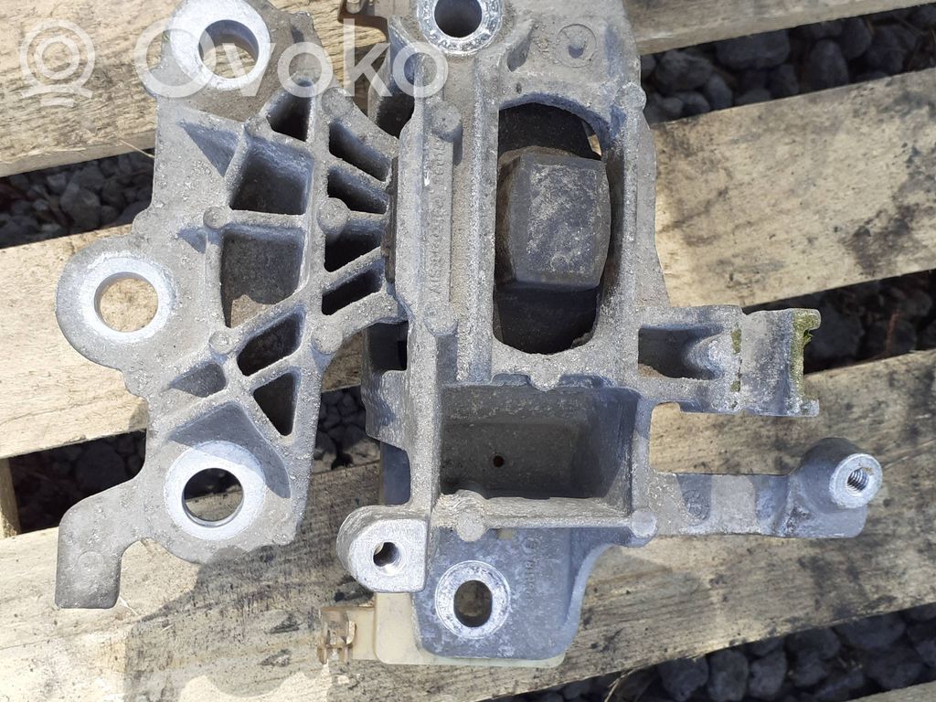 Opel Astra K Supporto di montaggio del motore 
