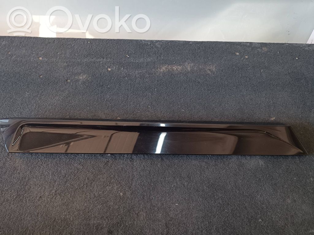Tailgate trim   4M0854872