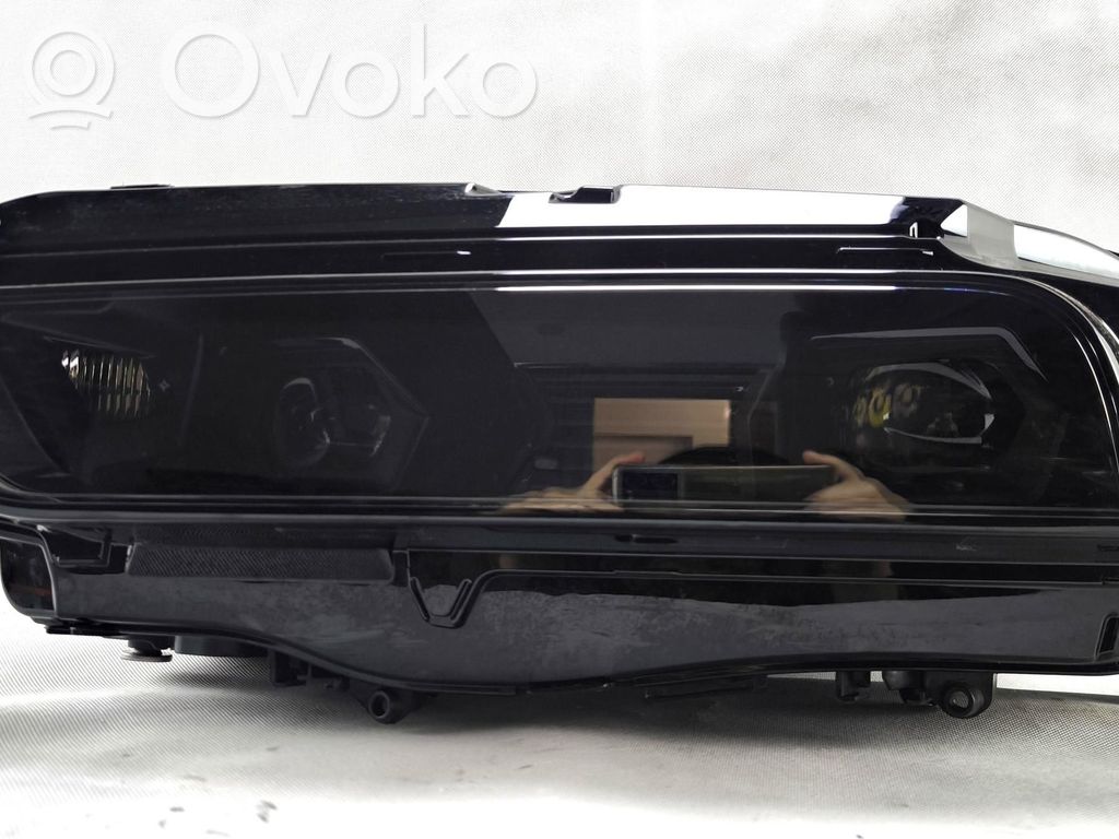 BMW 7 G70 Phare frontale 
