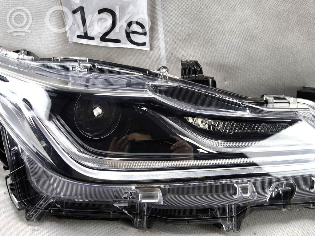 Headlight/headlamp   8111002T51,8111002T51