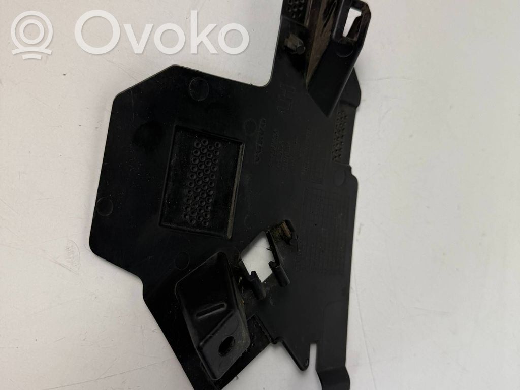 Front bumper mounting bracket   31690534