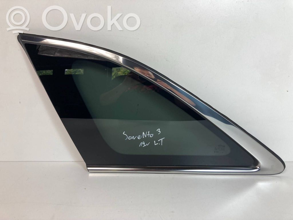Rear side window