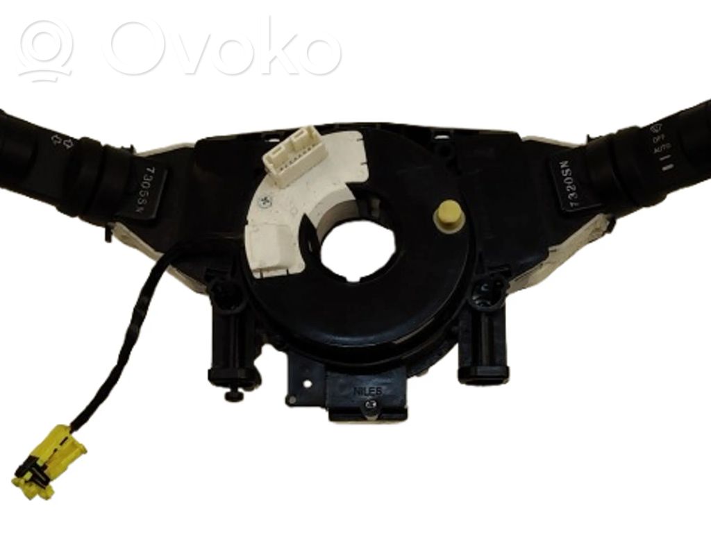 Headlight wiper switch