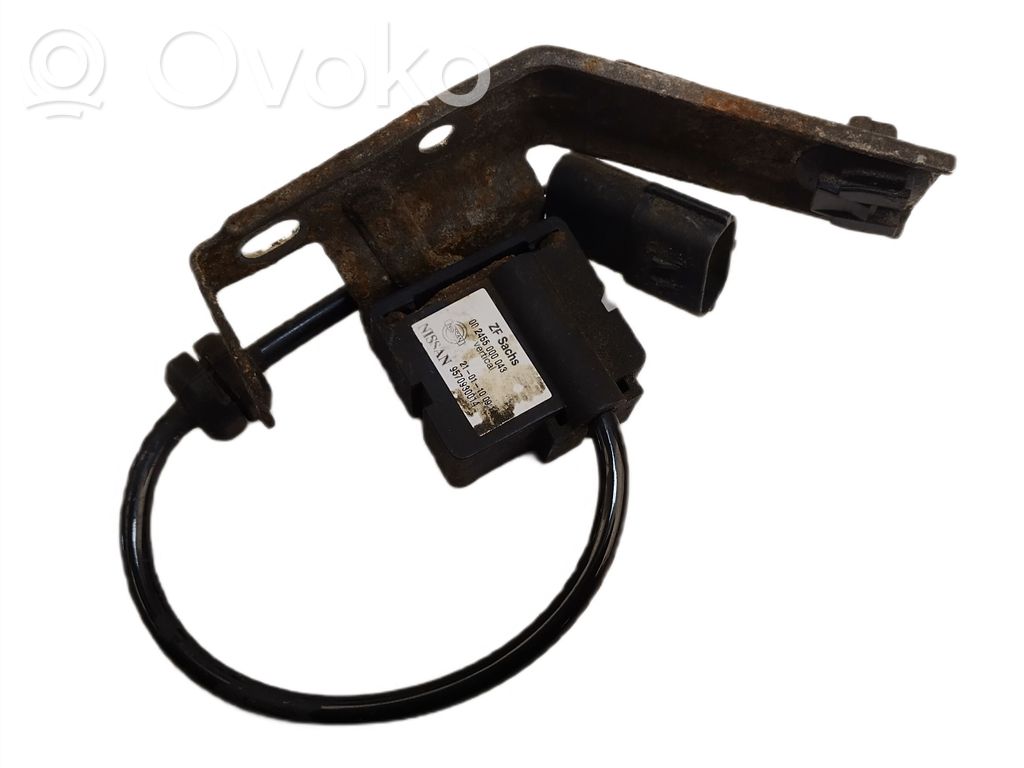 Infiniti FX Rear air suspension level height sensor 