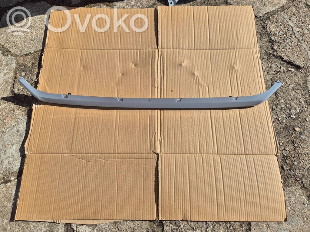 Opel Combo E Etupuskurin reuna 