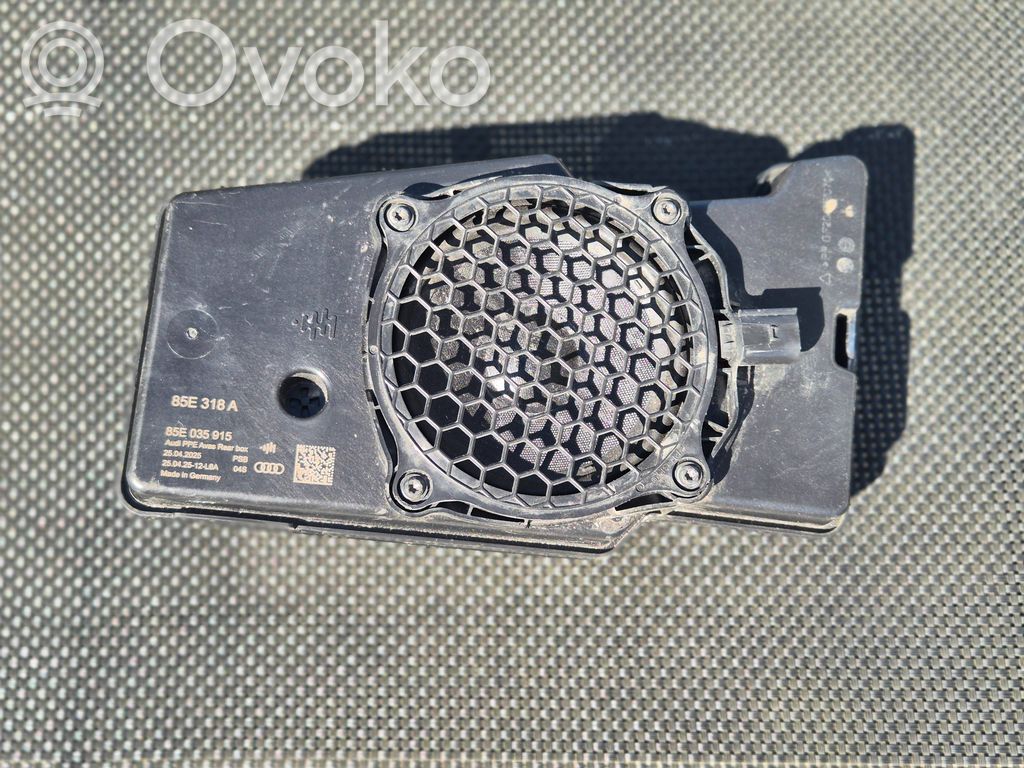 Audi Q6 e-tron Głośnik półki bagażnika 