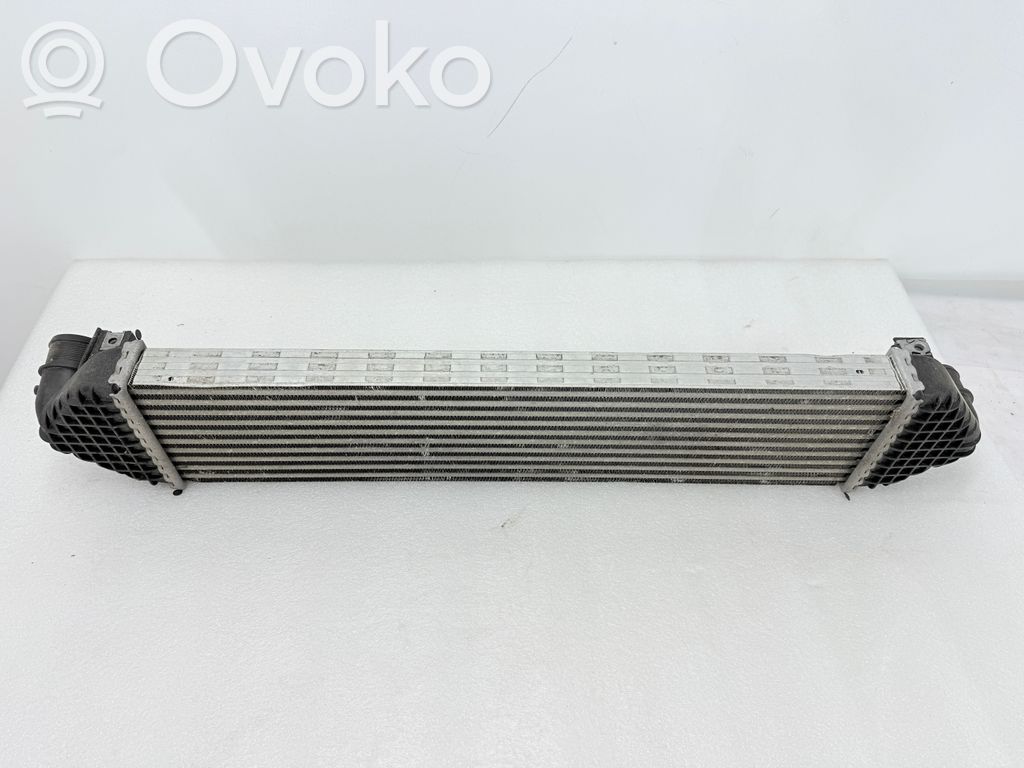 Volvo V40 Interkūlerio radiatorius 