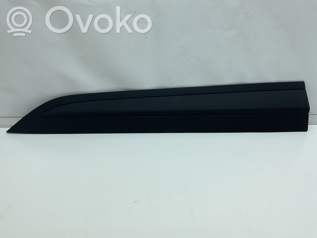 Suzuki Vitara (LY) Listón embellecedor de la puerta delantera (moldura) 