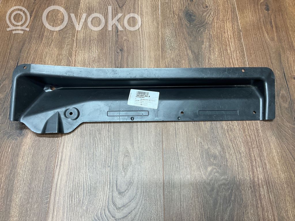 Volkswagen Golf V Etupuskurin alustan pohjalevy 