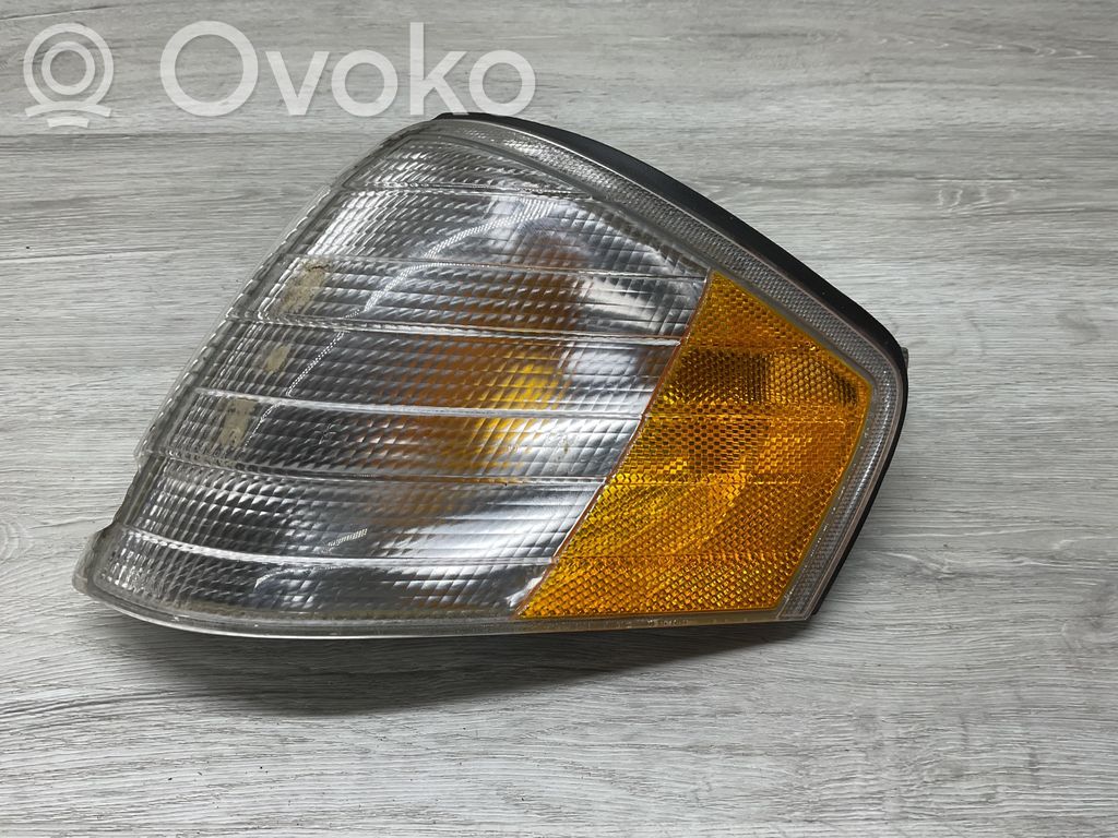 Mercedes-Benz SL R129 Kierunkowskaz przedni 