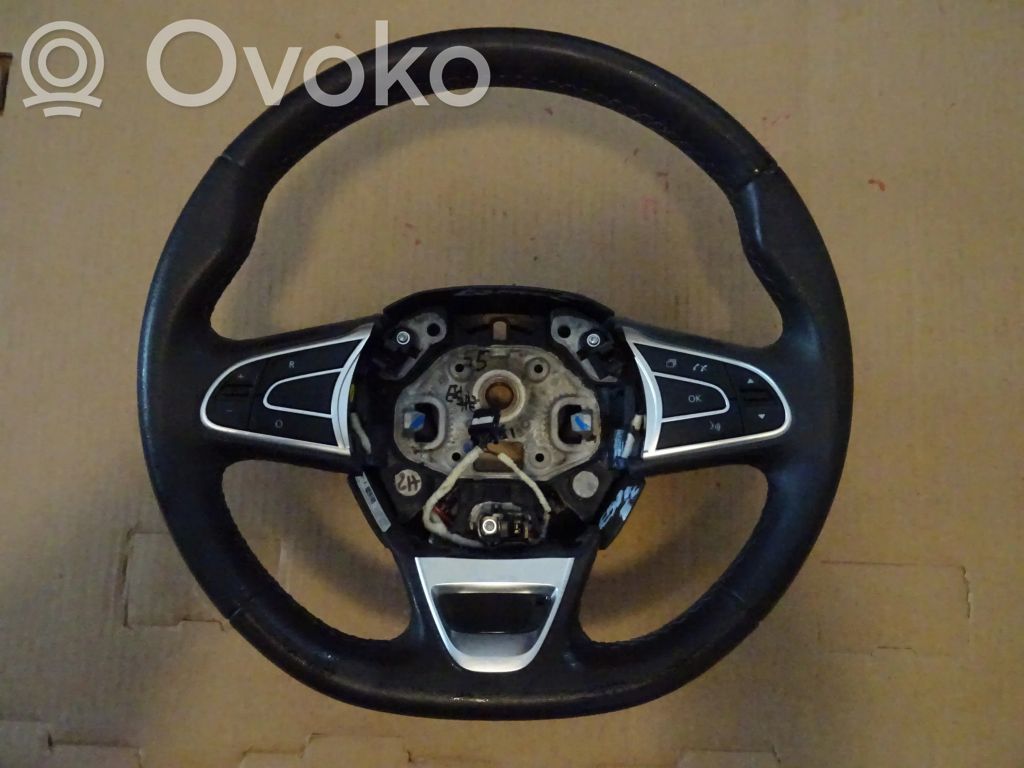 Lenkrad   J9C33F563RB8PVJ