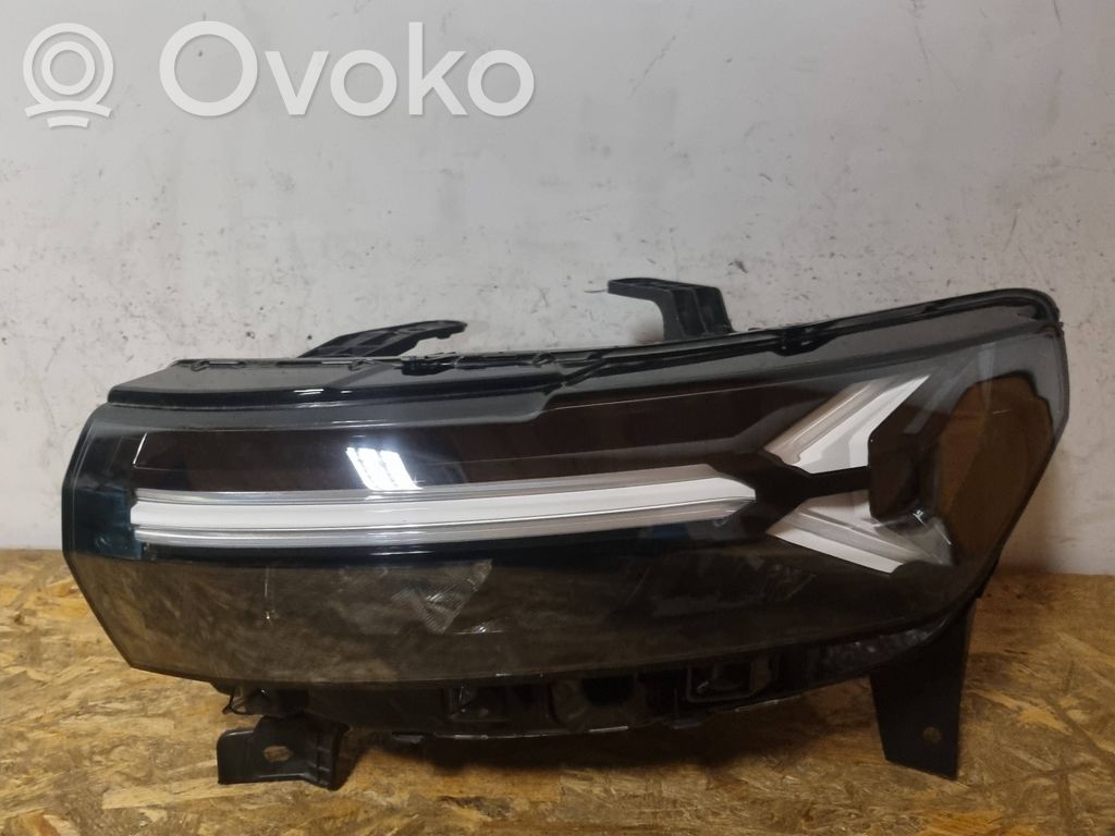 Dacia Duster III Lampa przednia 