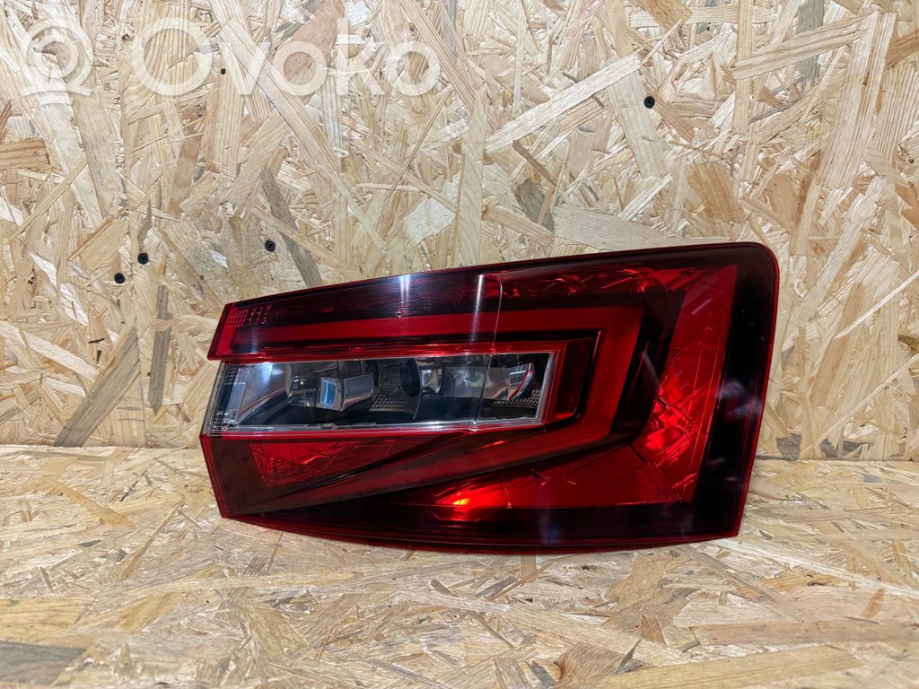 Skoda Superb B8 (3V) Lampa tylna 