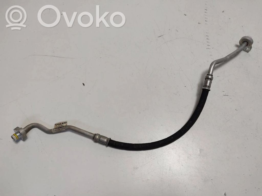 Volvo XC60 Conductă/furtun aer condiționat (A/C) 
