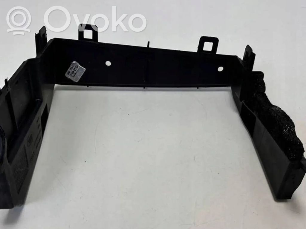 Land Rover Range Rover Evoque L551 Mocowanie akumulatora 