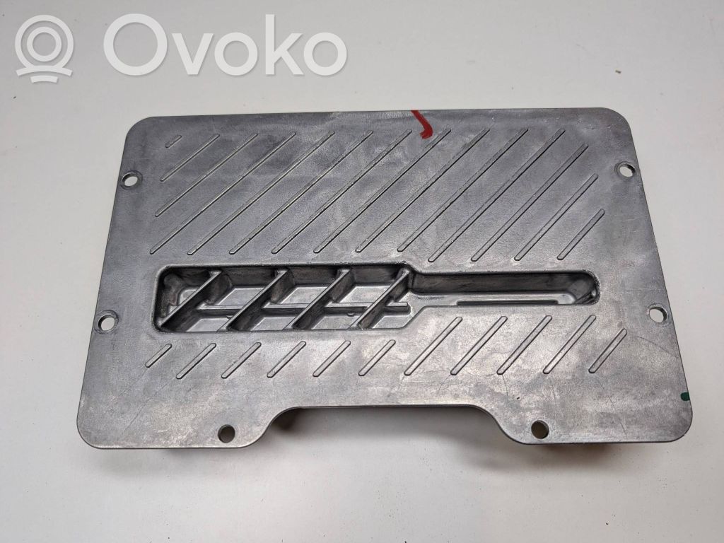 Land Rover Range Rover Velar Garsiakalbis panelėje 