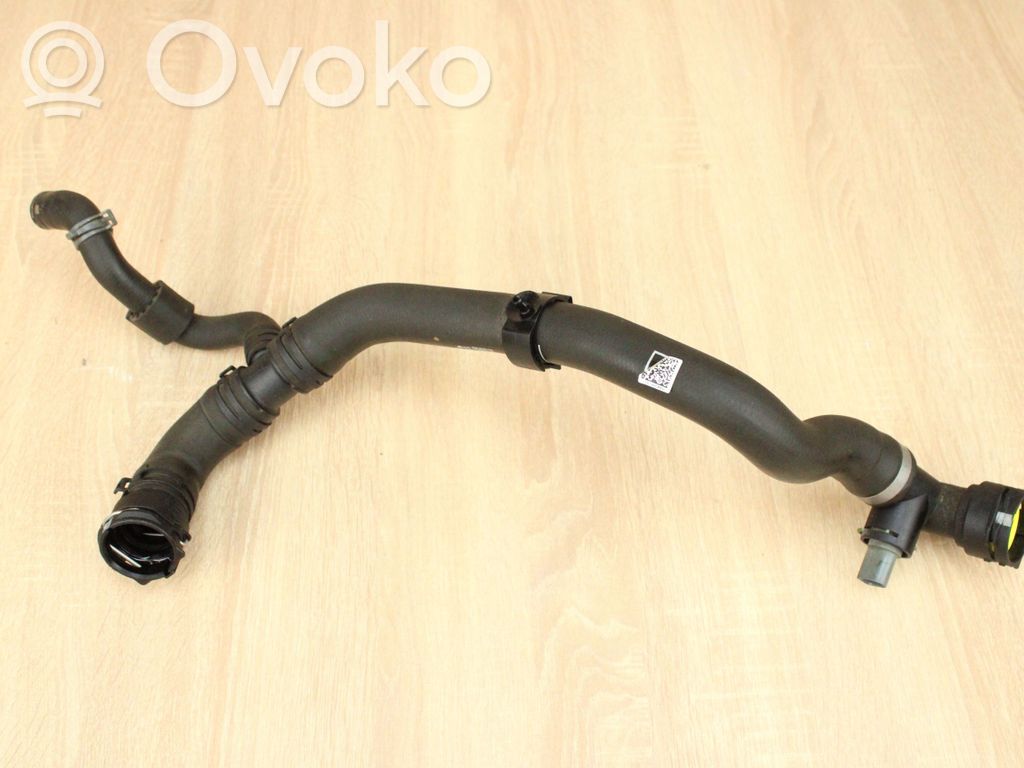 Audi A4 S4 B9 Engine coolant pipe/hose 
