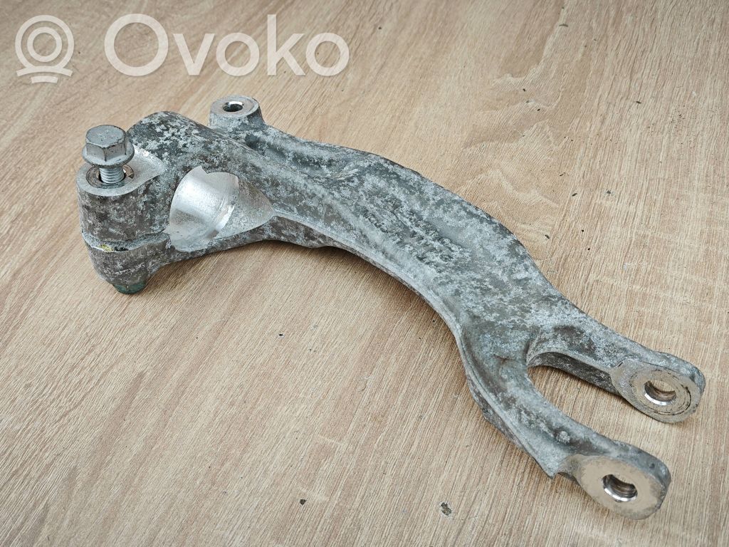 Audi A4 S4 B9 Lower shock absorber bracket 
