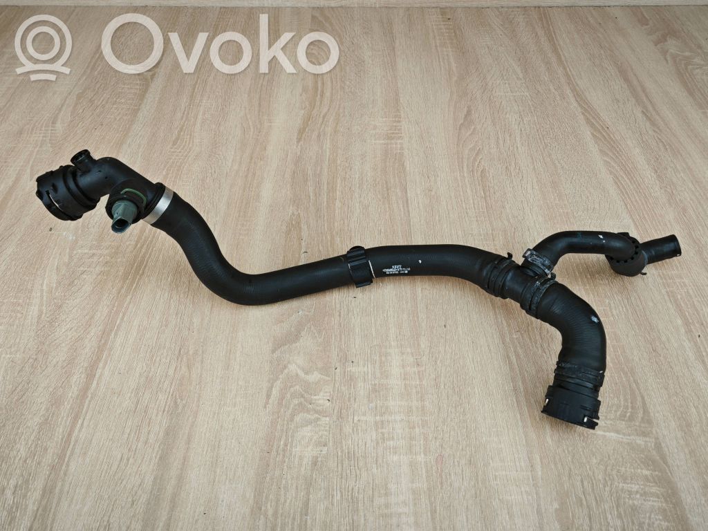 Audi A4 S4 B9 Engine coolant pipe/hose 