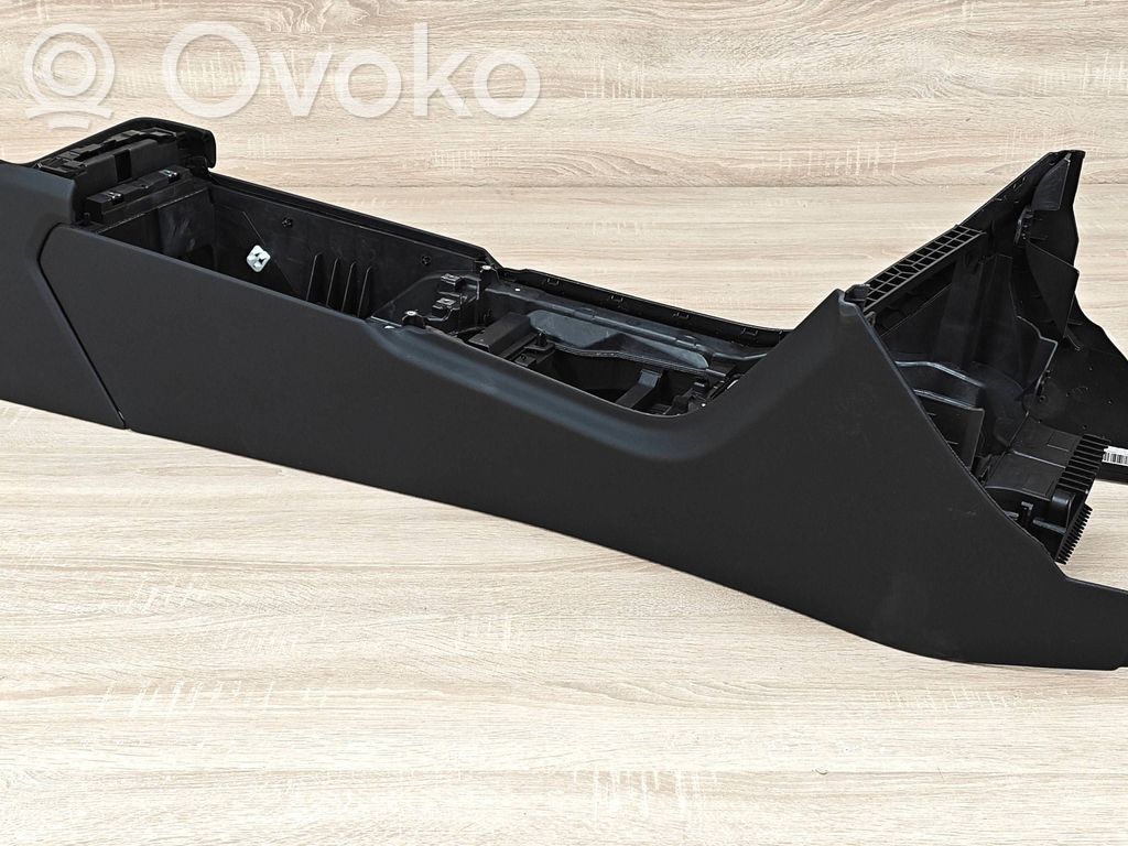 BMW 8 G16 Center console 