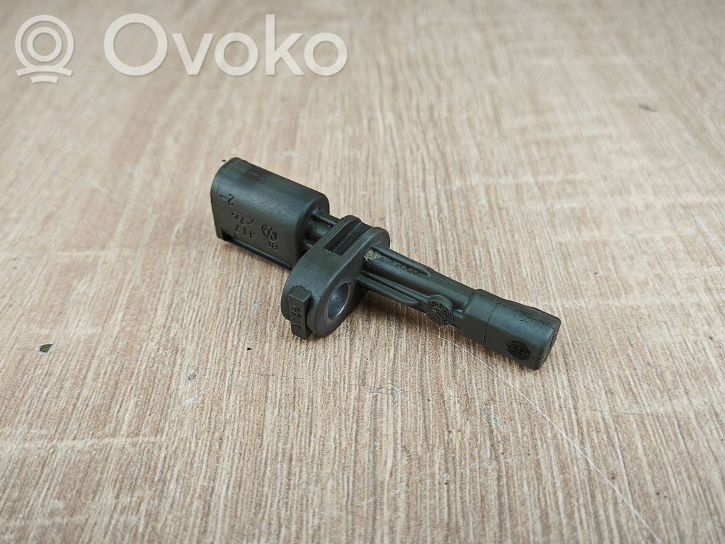 Audi Q3 F3 Czujnik ABS hamulca tylnego 