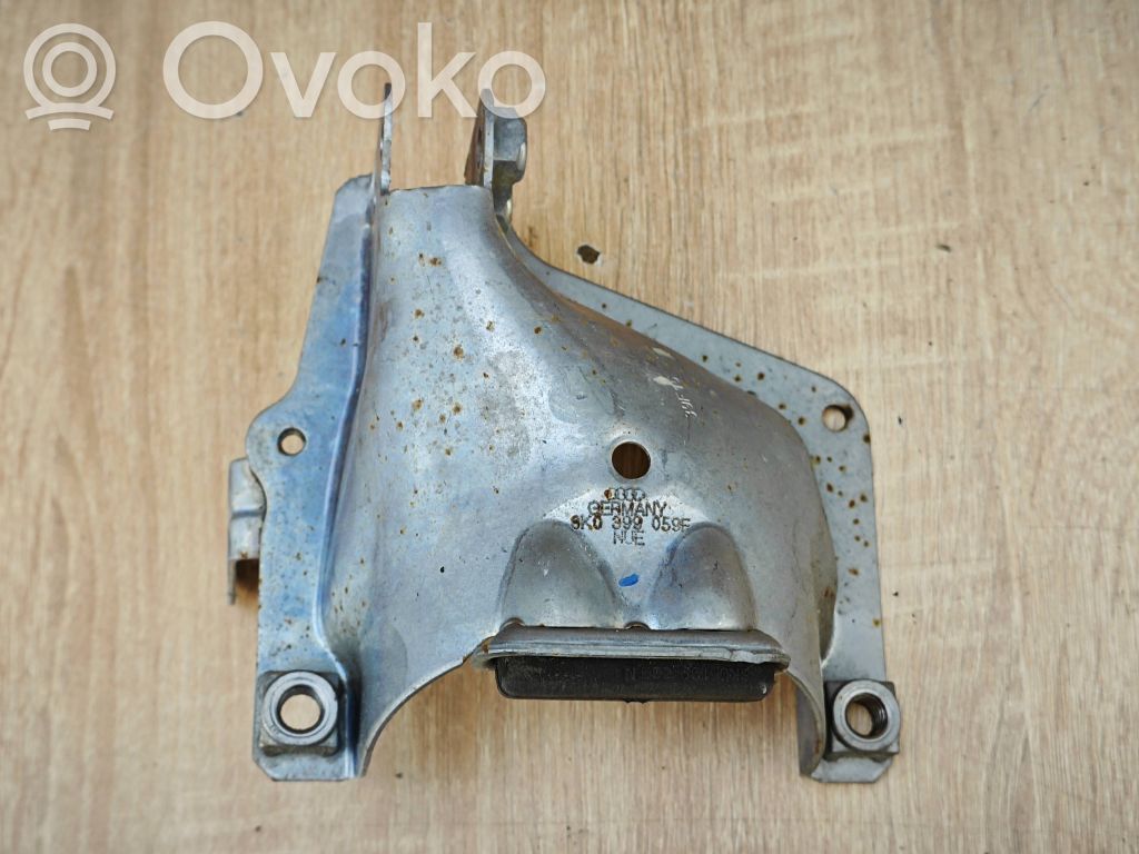 Audi Q5 SQ5 8R Engine mounting bracket 