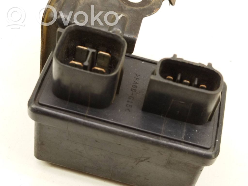 Subaru Legacy Window wiper relay 