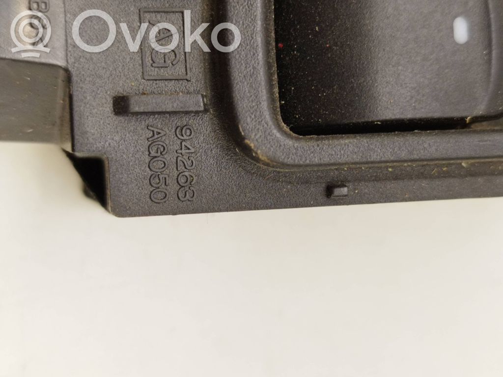 Subaru Legacy Electric window control switch 