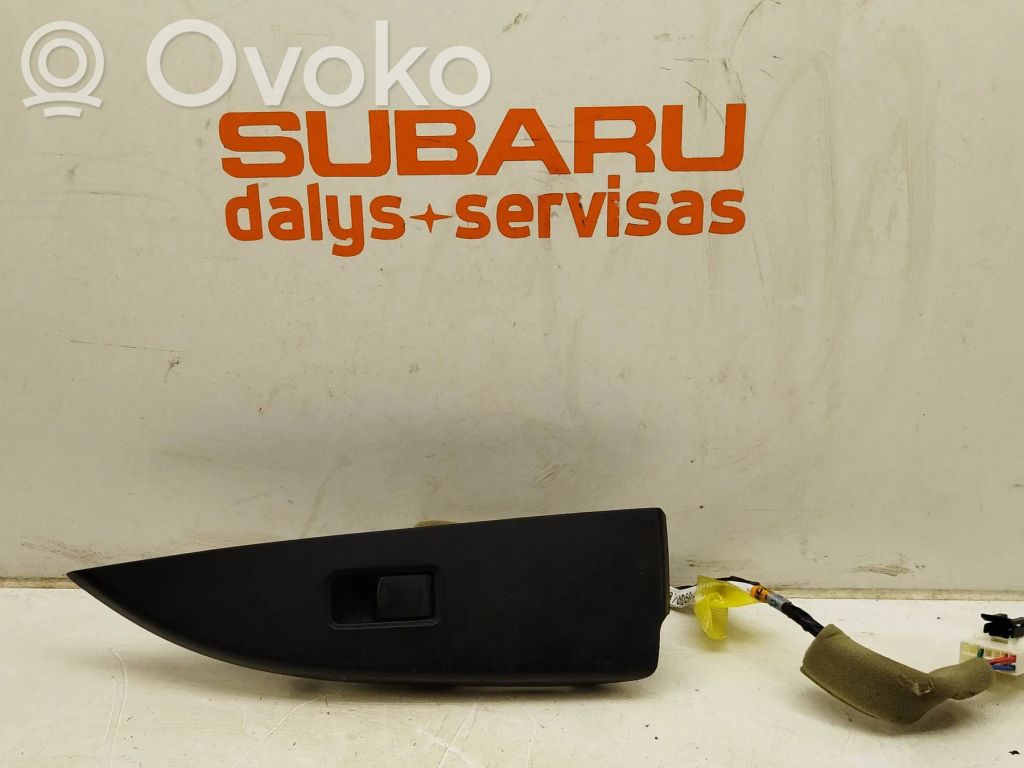 Subaru Legacy Electric window control switch 