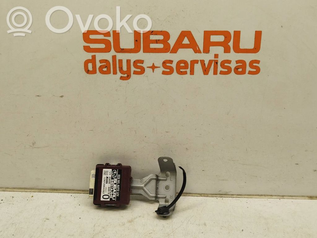 Subaru Outback Light module LCM 
